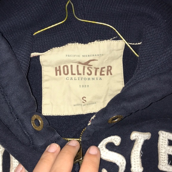 Sweatshirt - Picture 2 of 2